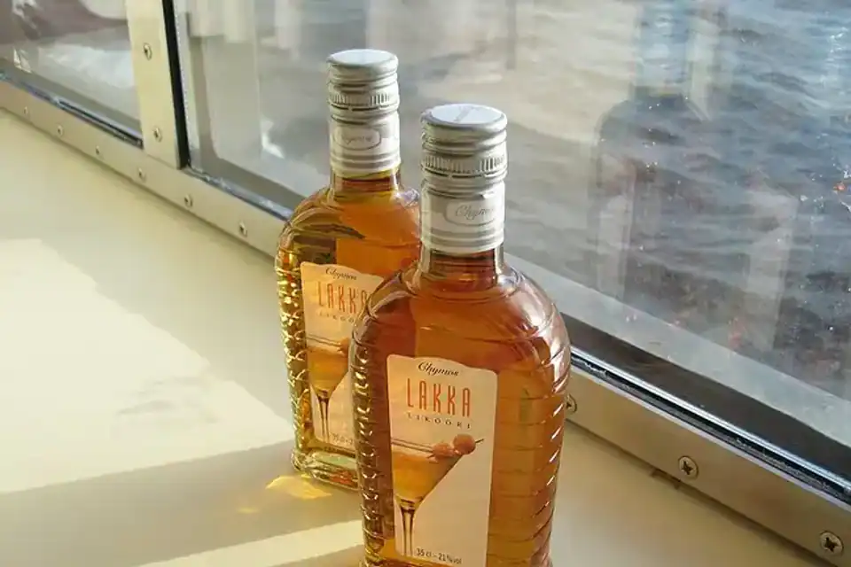 Lakka: la mora de los pantanos y el oro silvestre de Finlandia