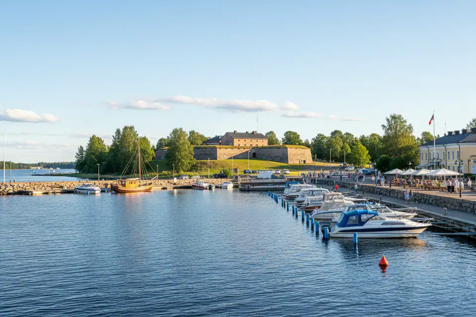 Helsinki y Porvoo en 4 días: cultura, costa y casas de madera