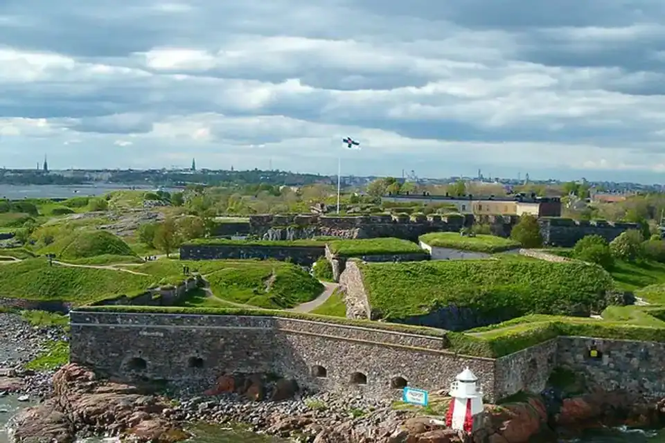 Suomenlinna: historia y visita responsable a la fortaleza marítima