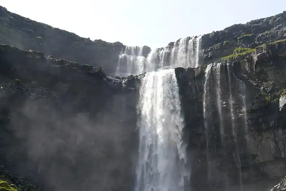 Fossá: la cascada más alta de las Islas Feroe