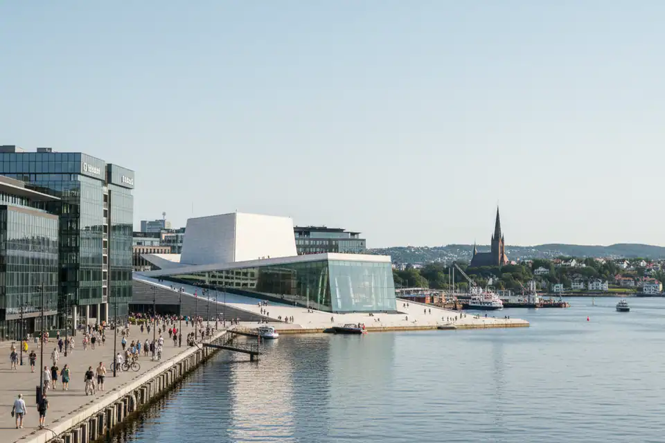 Arquitectura y diseño noruegos: función, materia y paisaje