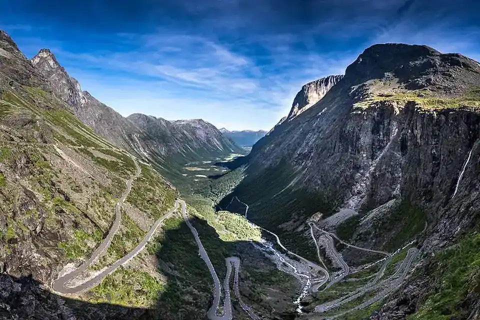 Conducir por Noruega: pasos de montaña, túneles y peajes