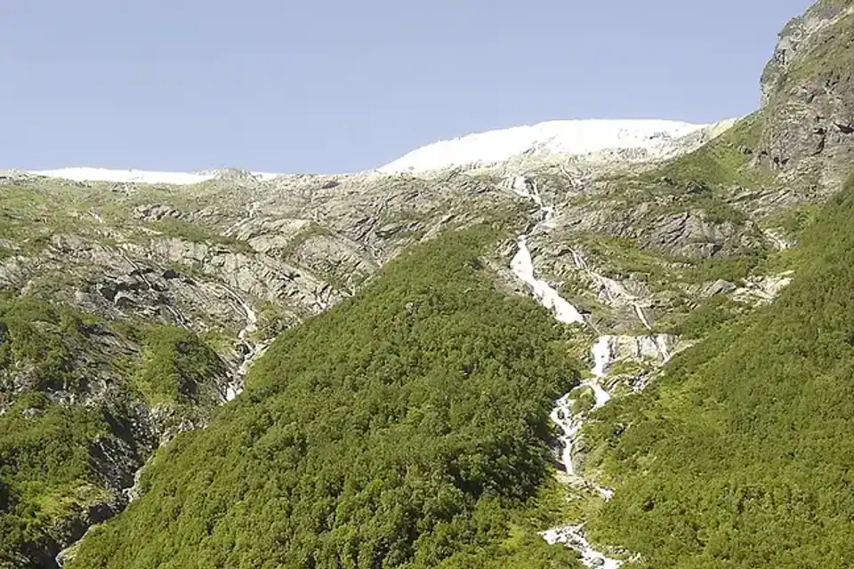 Jostedalsbreen: guía responsable del mayor glaciar continental noruego