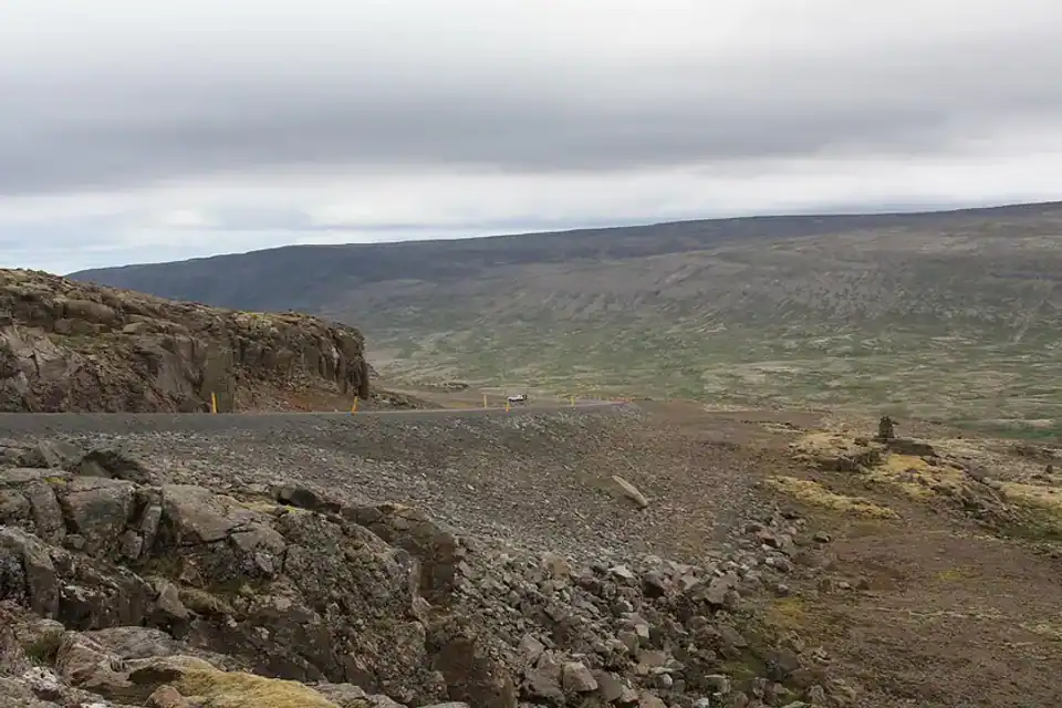 Cabañas Borealis – Ruta con coche por Islandia / Fly and drive Islandia